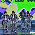 Block B Tampil Nyanyikan Lagu 'Her'