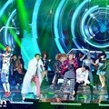 2PM Tampil Nyanyikan Lagu 'Go Crazy'
