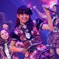 Cindy Yuvia di 'Saya Masih Anak Kecil' Live In Concert