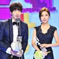 Song Jae Rim dan Kim So Eun Raih Piala Best Couple Award