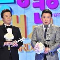 Jung Jun Ha dan Seo Kyung Suk Raih Piala High Excellence Award - Variety Shows