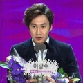 Lee Kwang Soo Raih Piala Excellence Award - Variety Shows