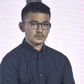 Rio Dewanto di Jumpa Pers Film 'Filosofi Kopi'