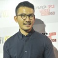 Rio Dewanto di Jumpa Pers Film 'Filosofi Kopi'