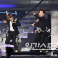 EXO Saat Tampil Nyanyikan Lagu 'Overdose'