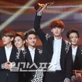 EXO Raih Piala Album Bonsang