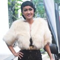 Julia Perez Saat Pembuatan Video Klip 'Lonely'