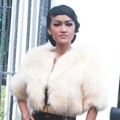 Julia Perez Saat Pembuatan Video Klip 'Lonely'