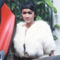 Julia Perez Saat Pembuatan Video Klip 'Lonely'