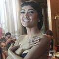 Julia Perez Saat Pembuatan Video Klip 'Lonely'