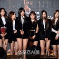 A Pink Raih Piala Bonsang