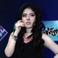 Tina Toon Hadiri Dahsyatnya Awards 2015