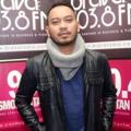 Lucky Octavian First Idol Reunion Rilis Single 'Tetap Berdiri'