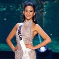 Miss Indonesia Elvira Devinamira di Top 15 Miss Universe 2014