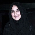 Pipik Dian Irawati Usai Syuting Program Talkshow 'Rumpi'