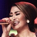 Fitri Carlina Meriahkan Konser 'Rebel, Love, Rock and Roll'