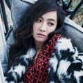 Cantiknya Victoria f(x) Kenakan Mantel Bulu