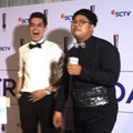 Kevin Julio dan Ricky Cuaca di Red Carpet Infotainment Awards 2015