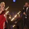 Duet Gwen Stefani dan Adam Levine Meriahkan Grammy Awards 2015