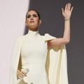 Katy Perry Saat Nyanyikan Lagu 'By the Grace of God'