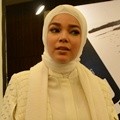 Dewi Sandra di Peluncuran Produk Rias Mata Wardah