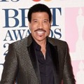 Lionel Richie di Red Carpet BRIT Awards 2015