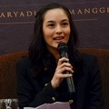 Chelsea Islan Gelar Press Conference