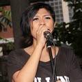 Dira Sugandi di Acara Launching Album 'd'Rumah Harmoni'