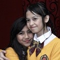 Ayu Aurellia dan Feni Fitriyanti Anggota Team T JKT48