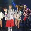 Aksi Panggung 2PM di Konser 'Go Crazy' Jakarta