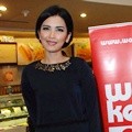 Dinda Kanya Dewi Hadiri Gala Premier Film 'Tuyul'