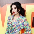 Charli XCX di Red Carpet MTV Movie Awards 2015