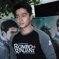 Deva Mahenra di Gala Premier Film 'Romeo dan Rinjani'
