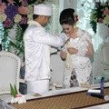Akad Nikah Hengky Kurniawan dan Sonya Fatmala