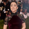 Gong Li Hadir di Met Gala 2015
