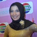Arzeti Bilbina di Jumpa Pers Puteri Muslimah Indonesia 2015