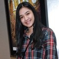 Mikha Tambayong Hadiri Gala Premier Film 'LDR'