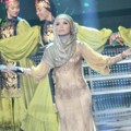 Penampilan Rossa di Final Puteri Muslimah Indonesia 2015
