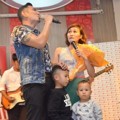 Rio Febrian dan Sabria Kono Tampil Saat Launching Album 'Love Is'