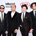Fall Out Boy di Red Carpet Billboard Music Awards 2015