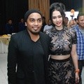 Glenn Fredly dan Aura Kasih Hadiri Indonesian Movie Awards 2015