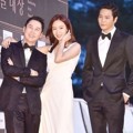 Shin Dong Yup, Kim Ah Joong dan Joo Won di Red Carpet Baeksang Arts Awards 2015