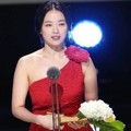 Chun Woo Hee Raih Piala Best Rookie Actress