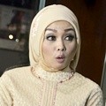 Terry Putri Ditemui di Gedung TransTV