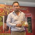 Bebi Romeo di Peluncuran Album Kompilasi 'Signature Bebi Romeo'