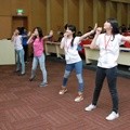 JKT48 Memeragakan Dance 'Heavy Rotation'