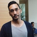 Restu Sinaga Hadiri Press Screening Film 'Lamaran'