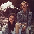 Phoebe Tonkin dan Teresa Palmer di Majalah Vogue Australia Edisi Maret 2015