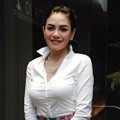 Nikita Mirzani Hadiri Gala Premier 'Comic 8: Casino Kings'