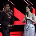 Robby Purba dan Raisa di 'X Factor' Season 2 Gala Show 5